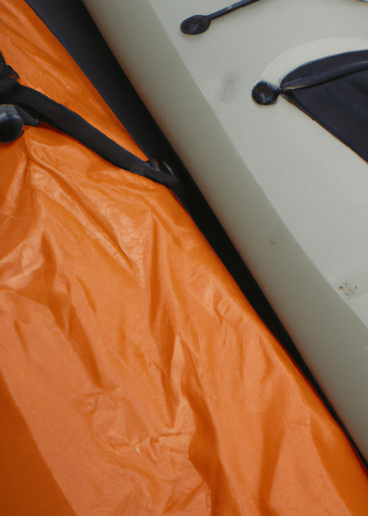 A Kayak Cover to Keep your Kayak Safe and Dry for your Trip